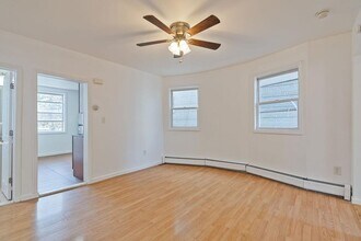 337 Summit Ave in Jersey City, NJ - Building Photo - Building Photo