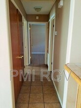 1014 French Ave in Edinburg, TX - Foto de edificio - Building Photo