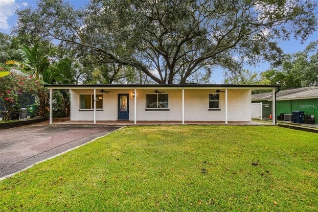 1717 W Eldred Dr in Tampa, FL - Building Photo - Building Photo