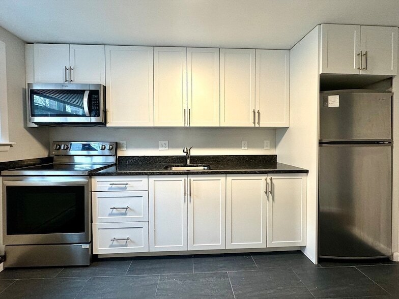 12 Vinal St, Unit 2 in Boston, MA - Building Photo