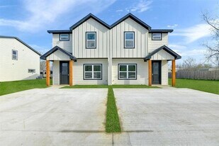 301 Anderson St in Whitesboro, TX - Building Photo