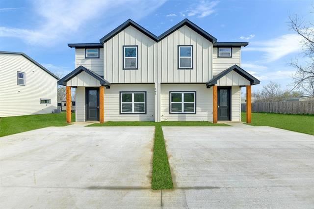 301 Anderson St in Whitesboro, TX - Building Photo