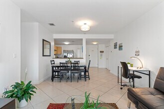 2280 SW 32nd Ave in Miami, FL - Building Photo - Building Photo