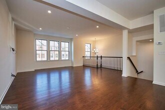 43428 Robey Sq in Ashburn, VA - Building Photo - Building Photo