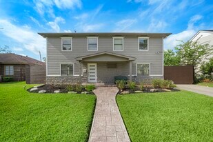 3818 Southmore Blvd in Houston, TX - Building Photo