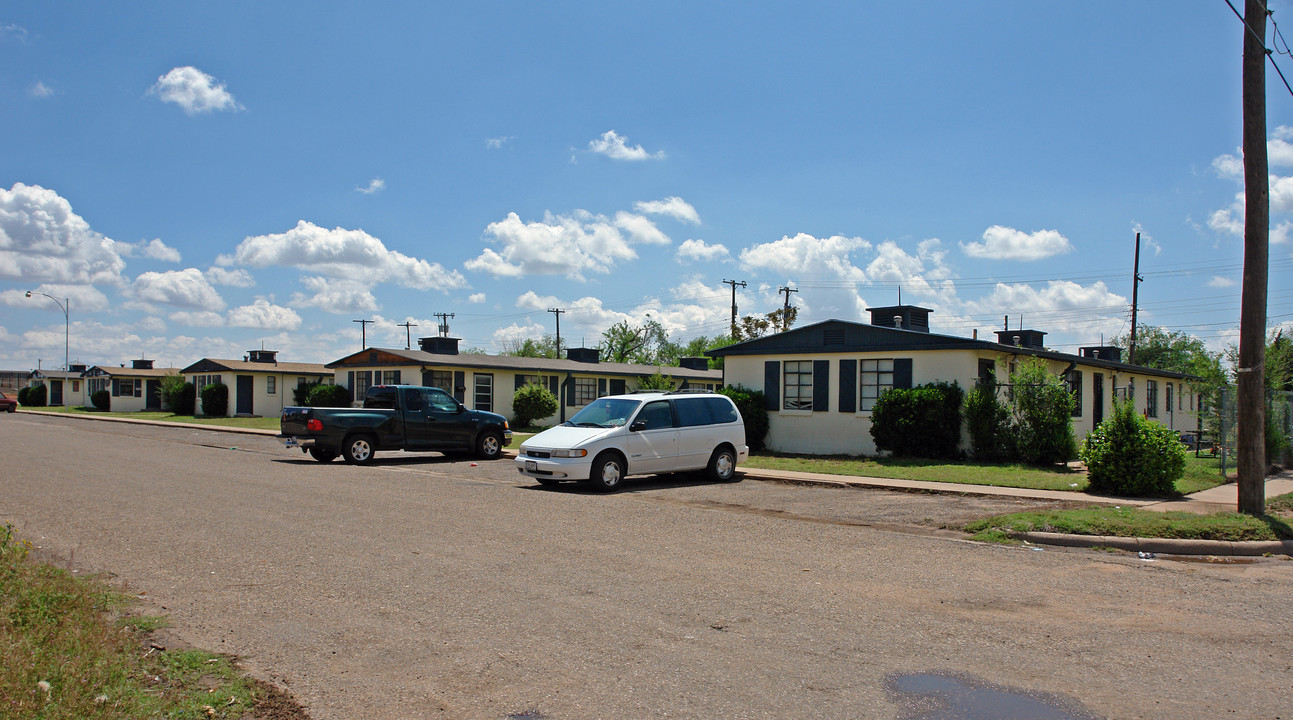 Sherman Apartments in Lubbock, TX - Building Photo