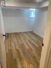 324 Lawrence Ave W in Toronto, ON - Building Photo - Building Photo