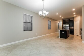 10007 Ivory Dr in Ruskin, FL - Building Photo - Building Photo