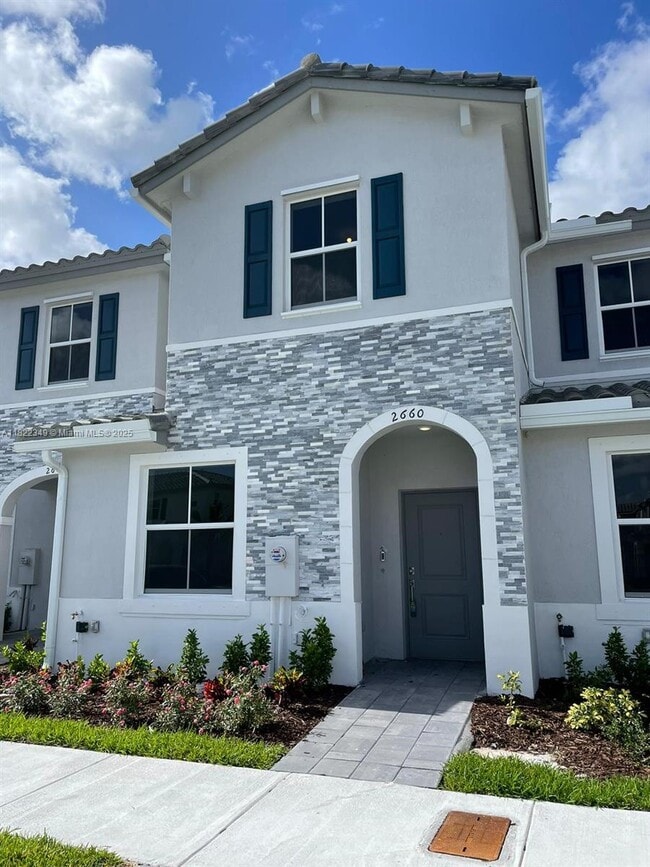 property at 2660 SE 19th St