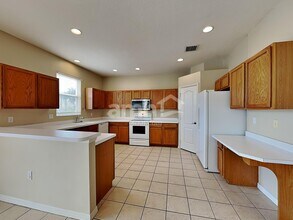 8809 Founders Cir in Palmetto, FL - Building Photo - Building Photo