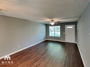 16724 Timber Crossing Rd in Charlotte, NC - Foto de edificio - Building Photo