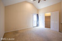 111 W Edgevale Rd photo'