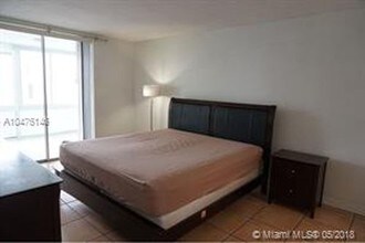 1170 NE 191st St-Unit -27 in Miami, FL - Building Photo - Building Photo