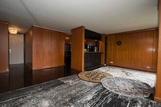 4343 N Clarendon Ave in Chicago, IL - Building Photo - Building Photo