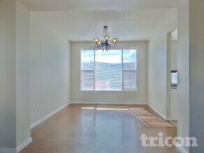 5495 S Dunkirk Way in Centennial, CO - Building Photo - Building Photo