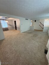 6884 Slippery Rock Dr in Canfield, OH - Building Photo - Building Photo