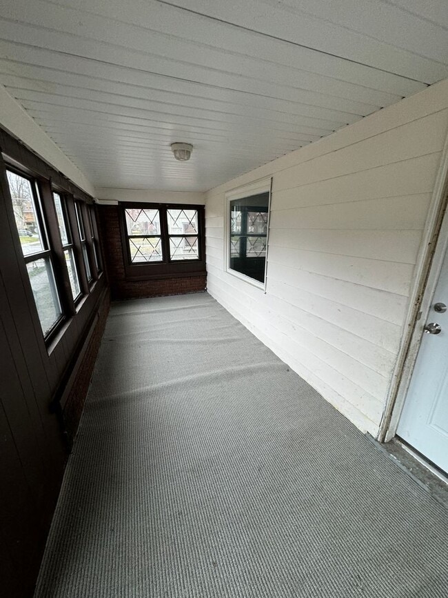 466 Woodland Ave in Akron, OH - Building Photo - Building Photo