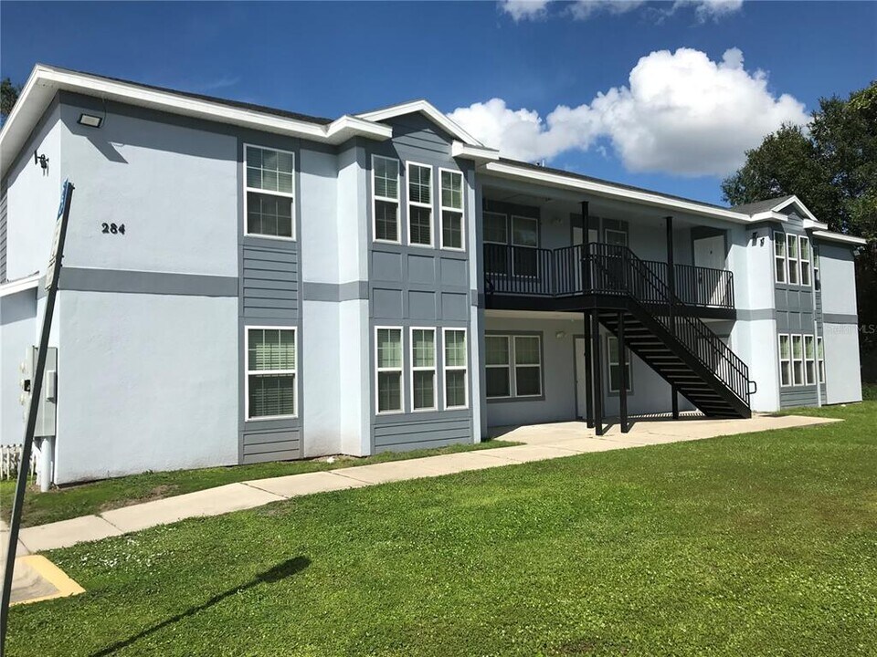 284 Gardner Ln in Kissimmee, FL - Building Photo