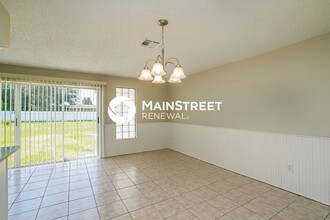 1725 SW 2nd Pl in Cape Coral, FL - Building Photo - Building Photo