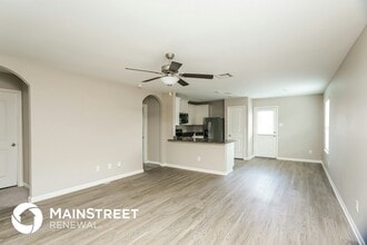 28041 Irving Dr in Magnolia, TX - Foto de edificio - Building Photo