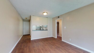 Aspen Courts Apartments Atlanta Ga Apartments