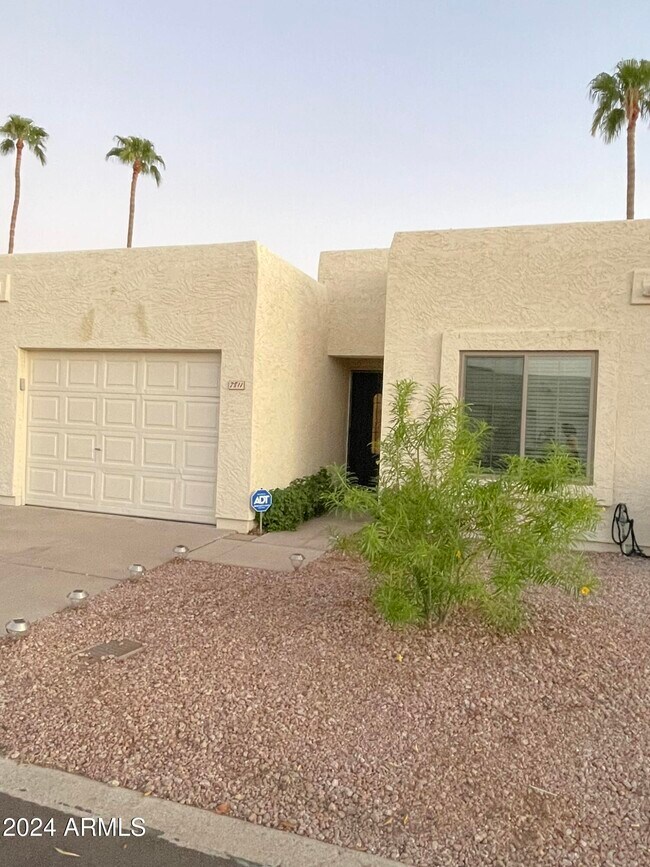 7811 E Parkview Dr in Mesa, AZ - Building Photo - Building Photo