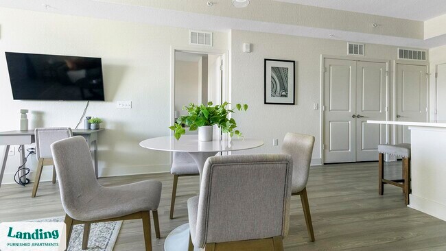 9650 52nd Ave E in Palmetto, FL - Foto de edificio - Building Photo