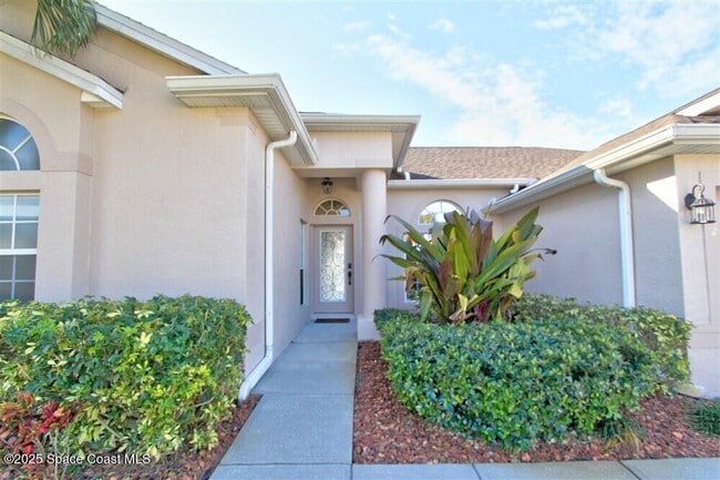 3247 Peninsula Cir in Melbourne, FL - Building Photo - Building Photo