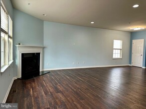 533 Prizer Ct in Downingtown, PA - Foto de edificio - Building Photo