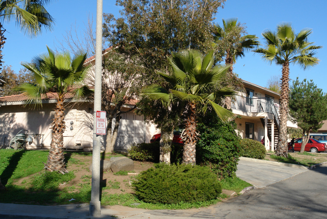 1263-1267 N Citrus Ave in Vista, CA - Building Photo