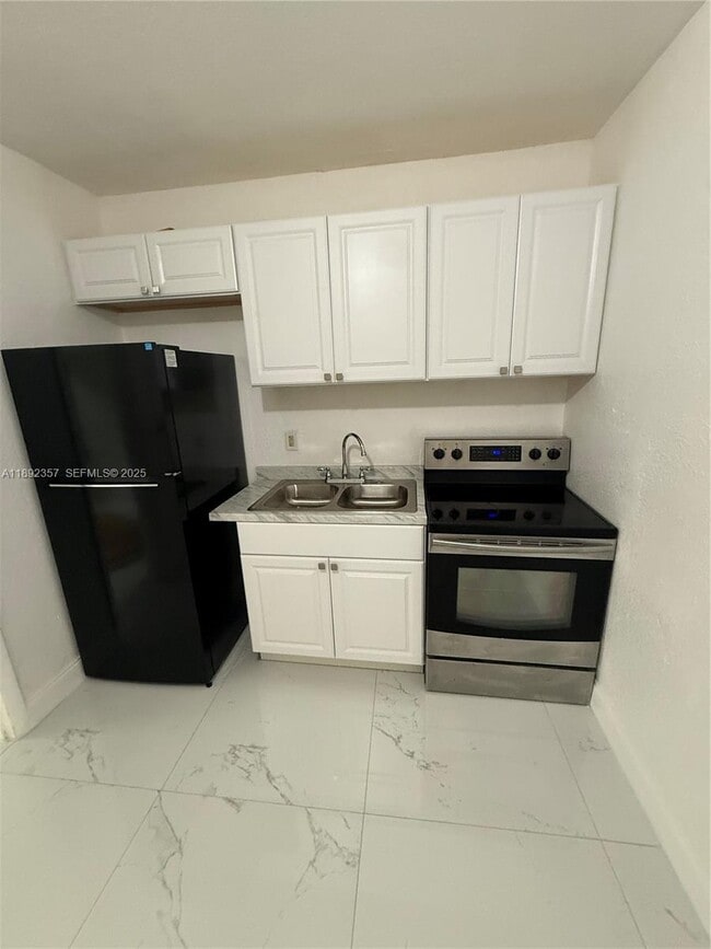 property at 200 N 61st Ave