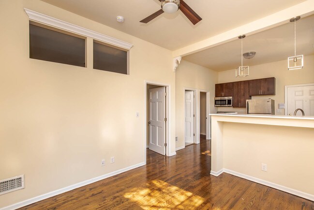 651 N Paulina St-Unit -651-2N in Chicago, IL - Building Photo - Building Photo