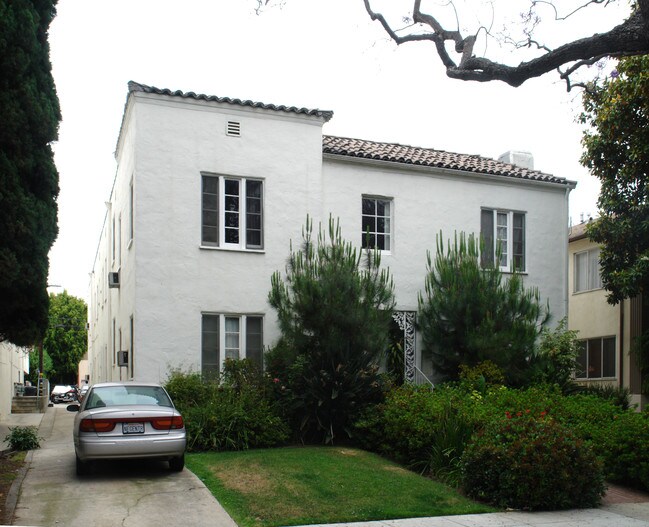 347 N Palm Dr in Beverly Hills, CA - Building Photo - Building Photo