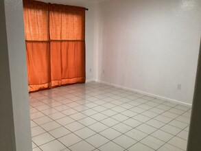 2736 SE 15th Rd in Homestead, FL - Building Photo - Building Photo