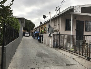 9538 Compton Ave in Los Angeles, CA - Building Photo - Building Photo