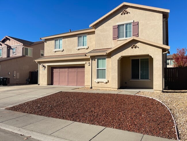 9748 Collie Way in Elk Grove, CA - Building Photo - Building Photo