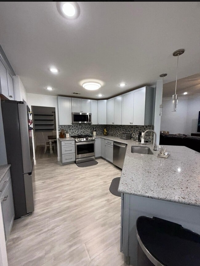 2800 Pinnacle Point Dr in Crestview, FL - Building Photo - Building Photo