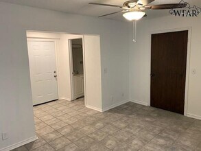 3020 Cunningham Dr in Wichita Falls, TX - Building Photo - Building Photo