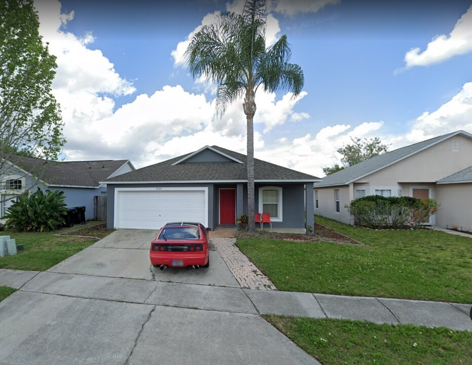 7709 Harbor Lake Dr in Orlando, FL - Building Photo