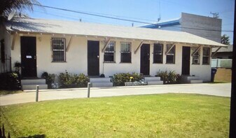 5723 Loveland St, Unit 5723 in Bell Gardens, CA - Building Photo