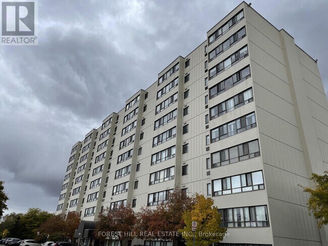 1600 Adelaide St N in London, ON - Building Photo - Building Photo