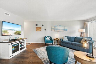 1500 Cenith Dr in North Myrtle Beach, SC - Building Photo - Building Photo