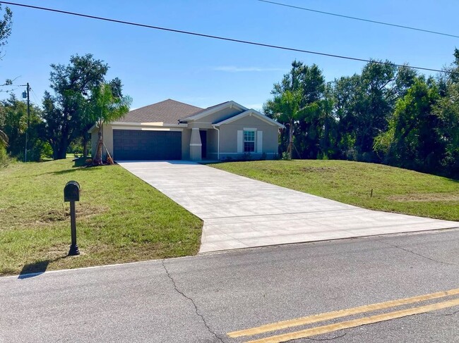 property at 1256 Birchcrest Blvd