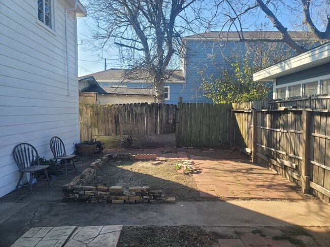 5401 Avenue P 1/2 in Galveston, TX - Building Photo - Building Photo