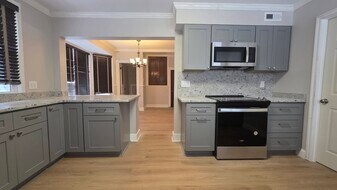 15 North Ave in Cincinnati, OH - Building Photo