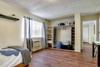 Quail Ridge in Las Vegas, NV - Building Photo - Building Photo