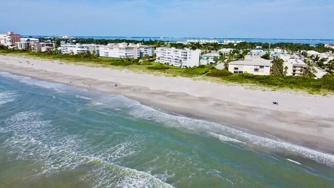 505 Fillmore Ave in Cape Canaveral, FL - Building Photo - Building Photo