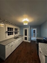 2231 Peeler Rd in Dunwoody, GA - Foto de edificio - Building Photo