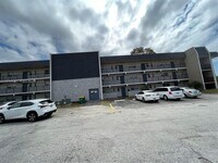 7960 Colony Cir N, Unit 5-109