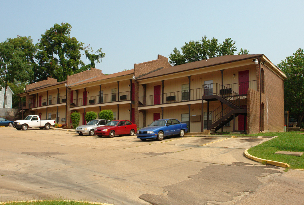 The Rio Apartments in Jackson, MS - Building Photo